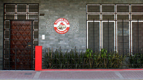 Flying Dog Hostel Iquitos Exterior photo